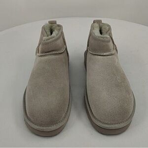 Quince Womens Australian Shearling Mini Boot Light Grey Shoes 6
